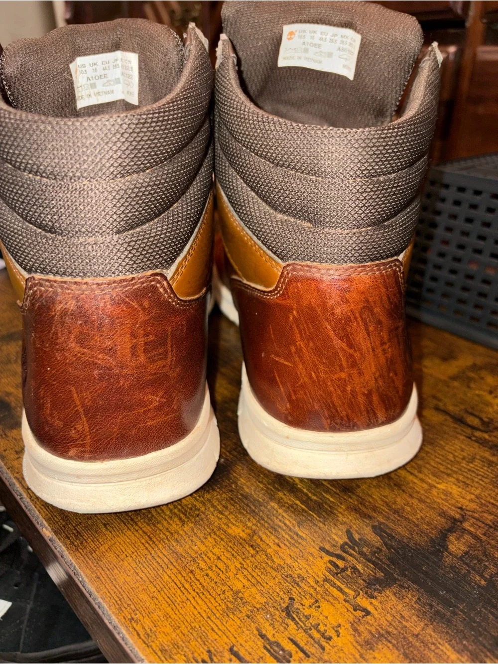 Timberland Men's Tan and Brown Leather Chukka Boots